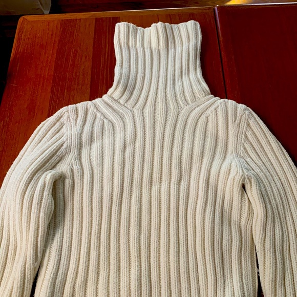 A wool Theory sweater - Picture 2 of 4